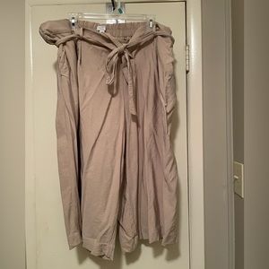 Loft Sz 22 Cropped Pants